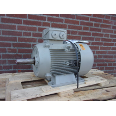 .7,5 KW 980 RPM  Siemens IE3 B3 As 42 mm. NEW.